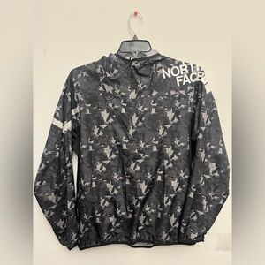 The North Face Coupe-Vent Train Pullover Camo Windbreaker